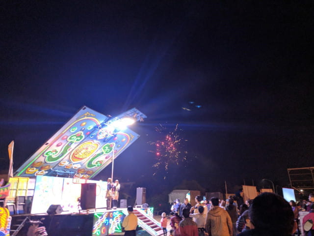 Taiwanese opera: Post-show fireworks and a smaller dance show on the side